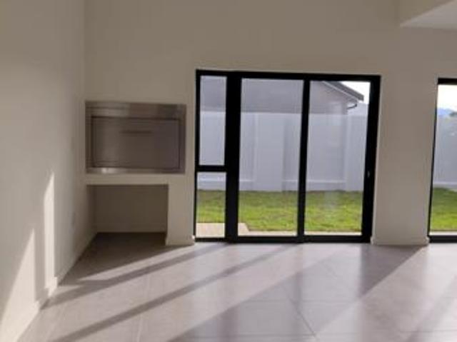 2 Bedroom House in Le Grand George Golf Estate