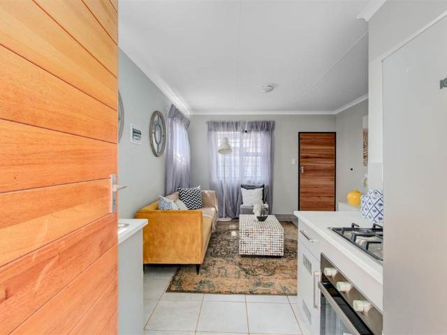 2 Bedroom House in Lehae