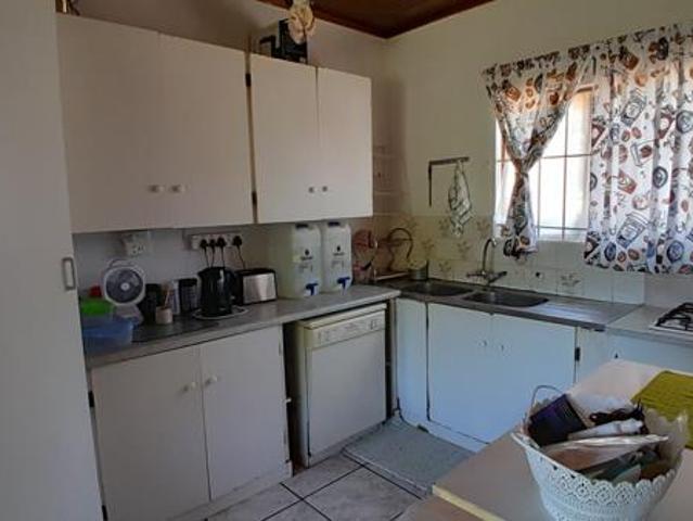 2 Bedroom House in Leisure Bay