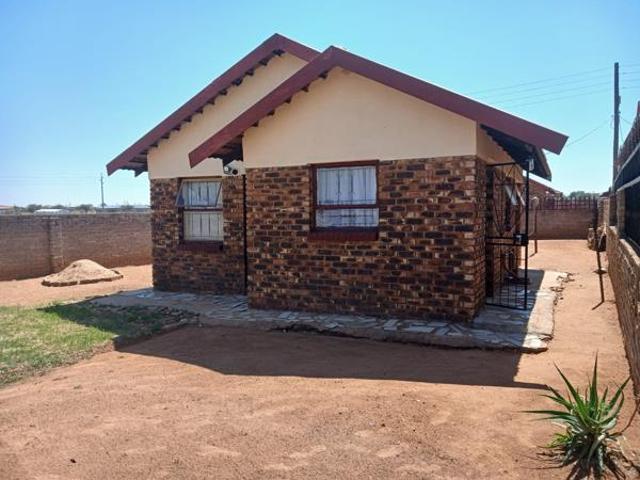 2 Bedroom House in Mmabatho
