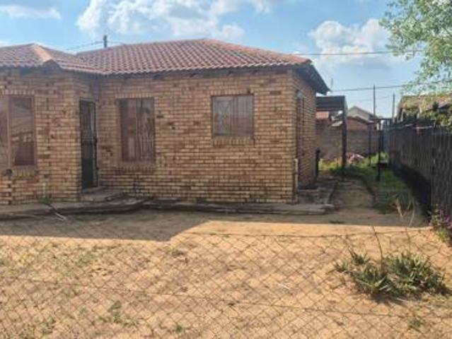 2 Bedroom House in Mmabatho unit 14