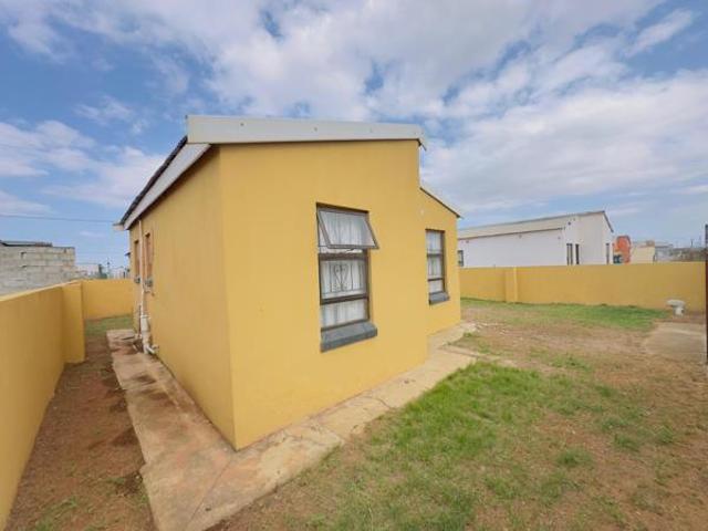 2 Bedroom House in Motherwell