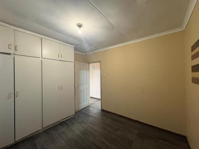 2 Bedroom House in Motherwell