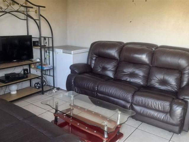 2 Bedroom House in Motherwell