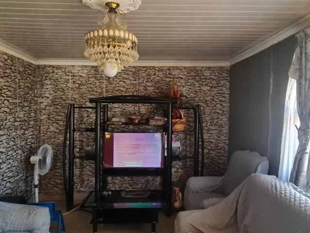 2 Bedroom House in Motherwell