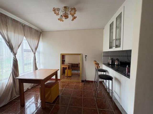 2 Bedroom House in Motherwell