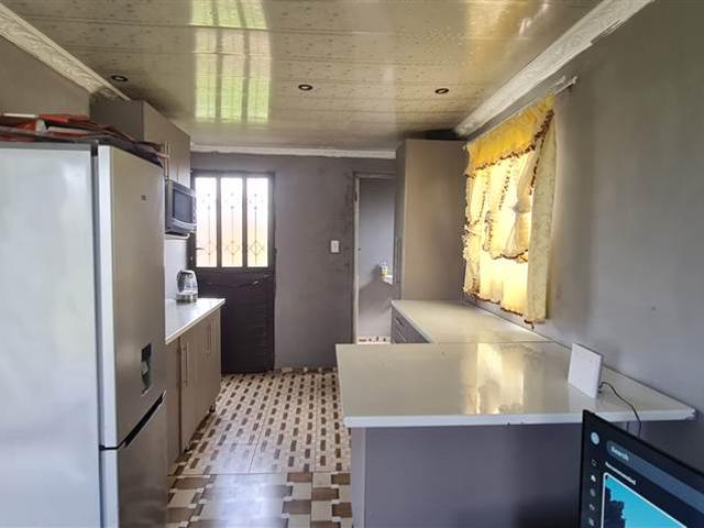 2 Bedroom House in Motherwell
