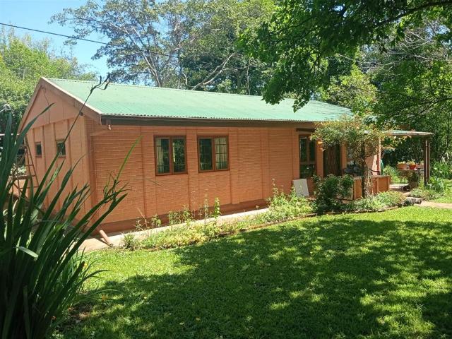 2 Bedroom House in Mount Michael