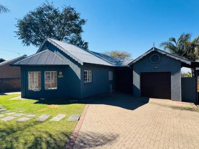 2 Bedroom House in Modelpark