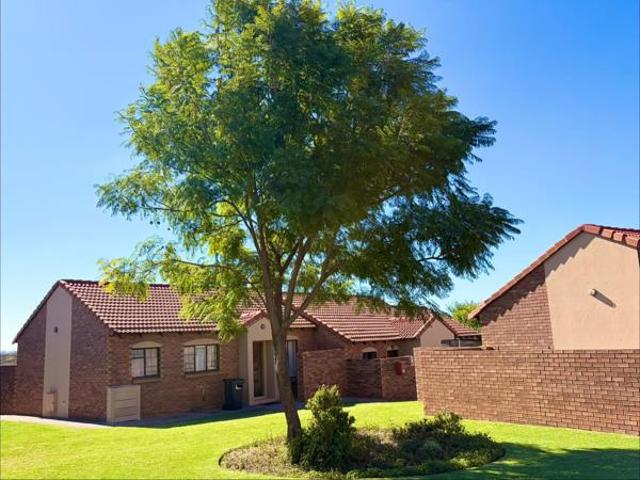 2 Bedroom House in Monavoni