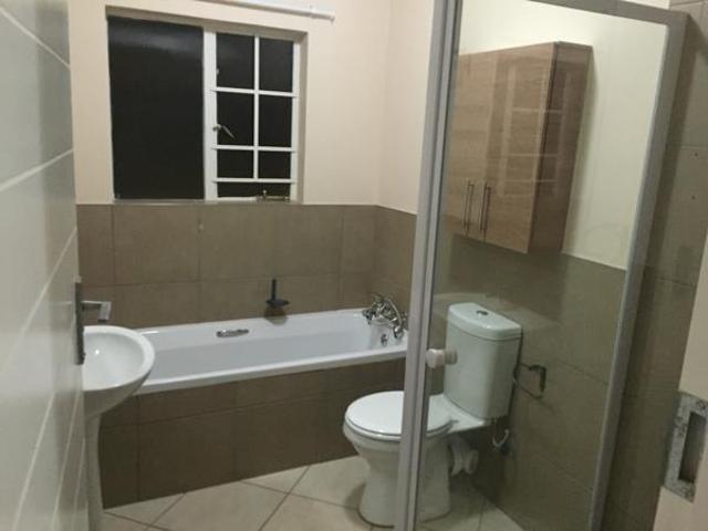 2 Bedroom House in Monavoni
