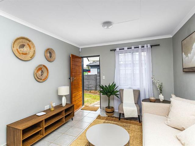 2 Bedroom House in Montana Park