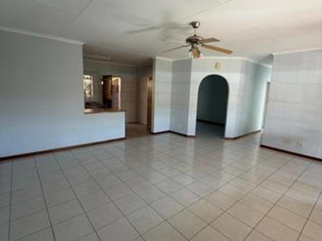 2 Bedroom House in Montana Park