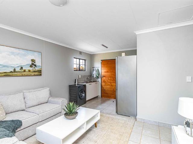 2 Bedroom House in Montana Park