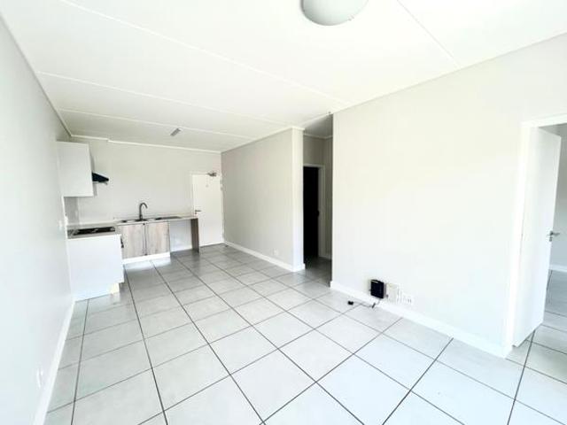 2 Bedroom House in Mooikloof Equestrian Estate