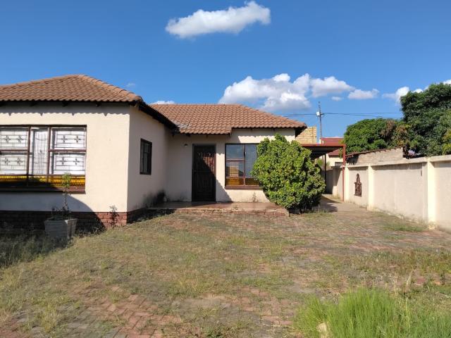 2 Bedroom House in Mabopane