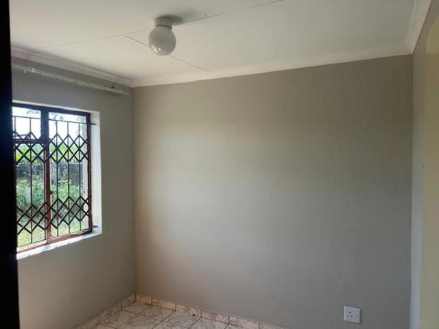 2 Bedroom House in Mahlasedi Park