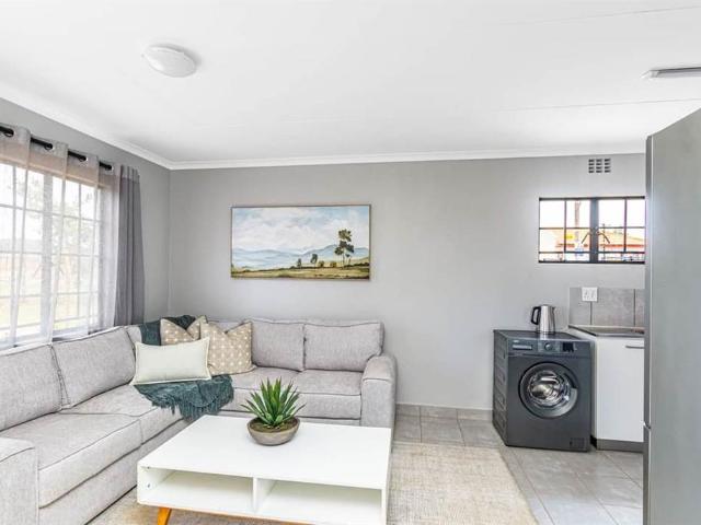 2 Bedroom House in Mahube Valley