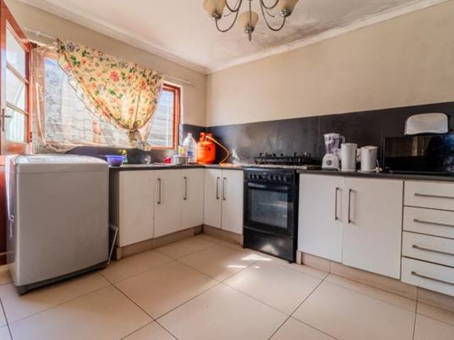 2 Bedroom House in Maitland