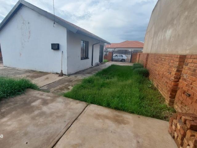 2 Bedroom House in Mamelodi East