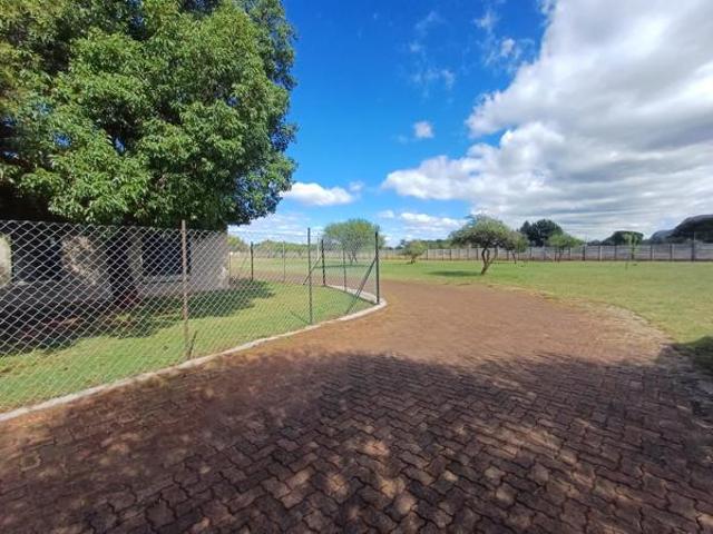 2 Bedroom House in Melodie