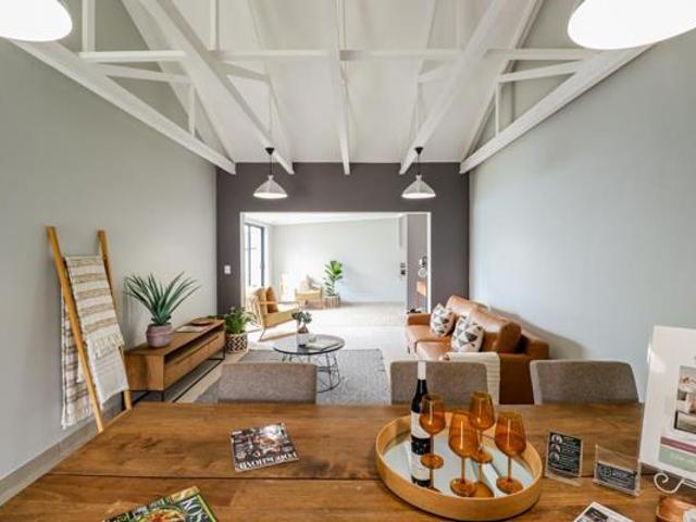 2 Bedroom House in Melodie