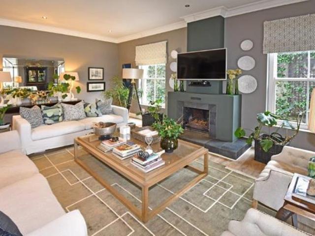 2 Bedroom House in Melrose