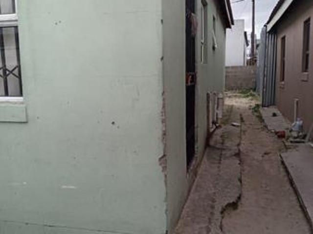 2 Bedroom House in Mfuleni