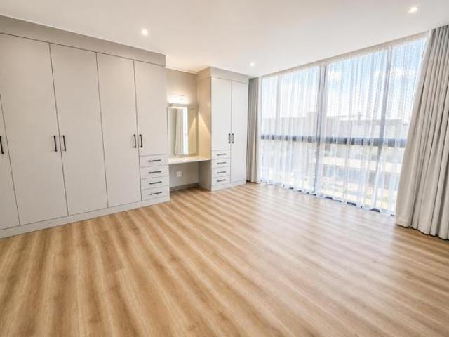 2 Bedroom House in Midfield Estate