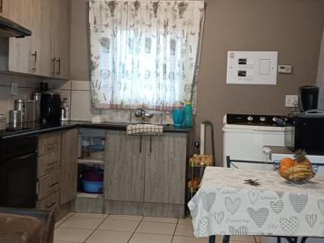 2 Bedroom House in Miederpark