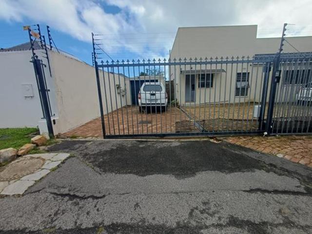 2 Bedroom House in Milnerton Central