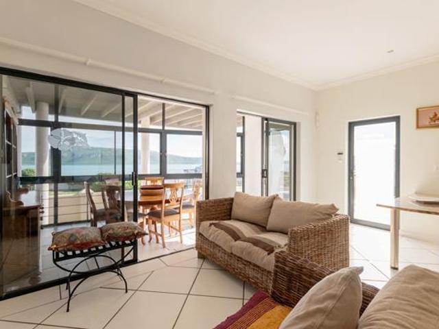 2 Bedroom House in Myburgh Park