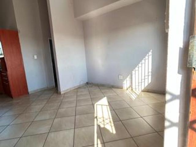 2 Bedroom House in Noordwyk