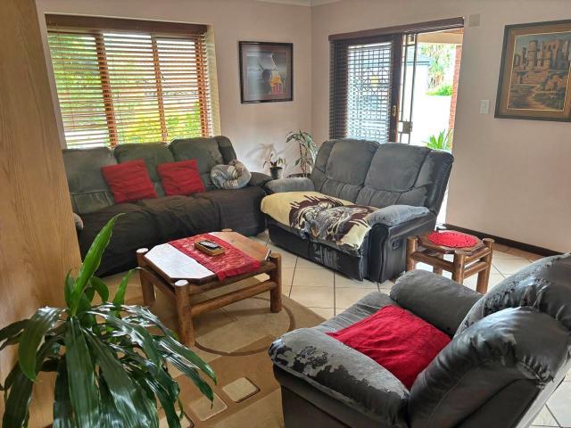 2 Bedroom House in Noordwyk