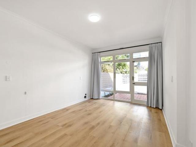 2 Bedroom House in Newlands