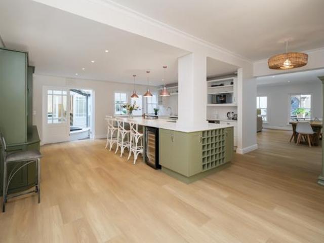 2 Bedroom House in Newlands