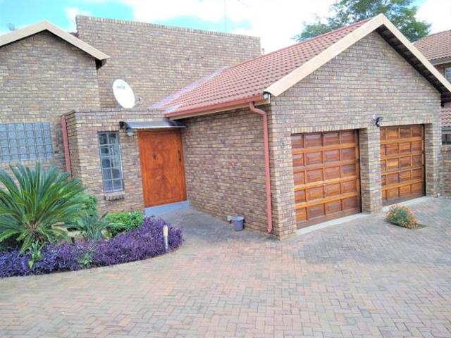 2 Bedroom House in Newlands