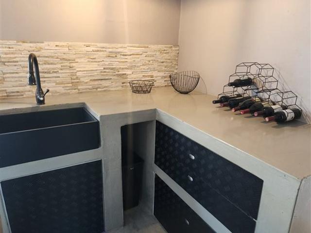 2 Bedroom House in Nieuwoudtville