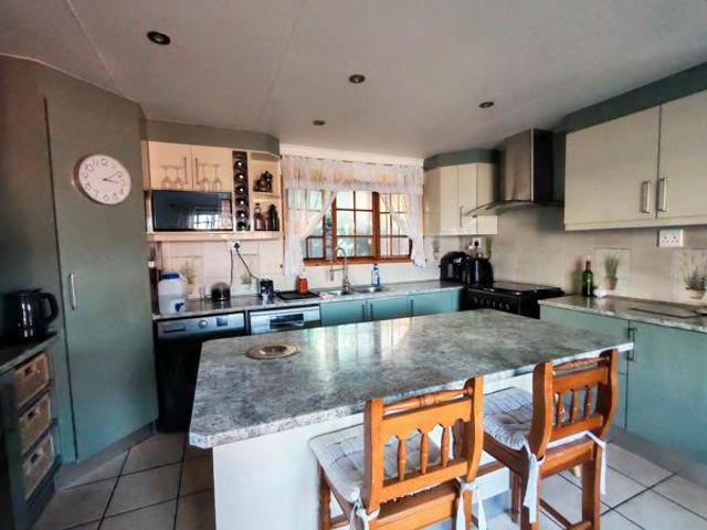 2 Bedroom House in Southbroom
