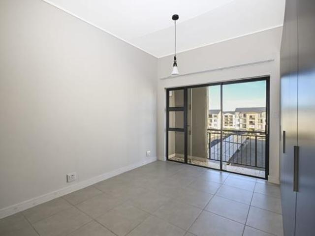 2 Bedroom House in Somerset West Central