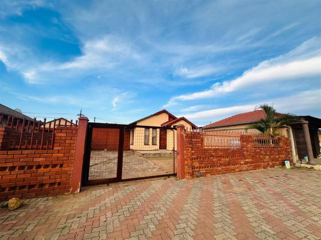 2 Bedroom House in Soshanguve WW