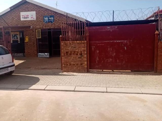 2 Bedroom House in Soshanguve WW