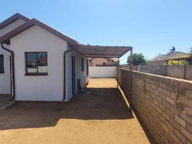 2 Bedroom House in Soshanguve XX