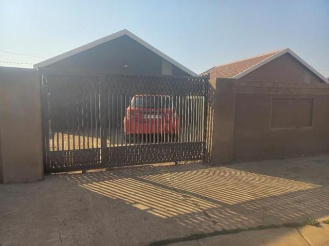 2 Bedroom House in Savanna City