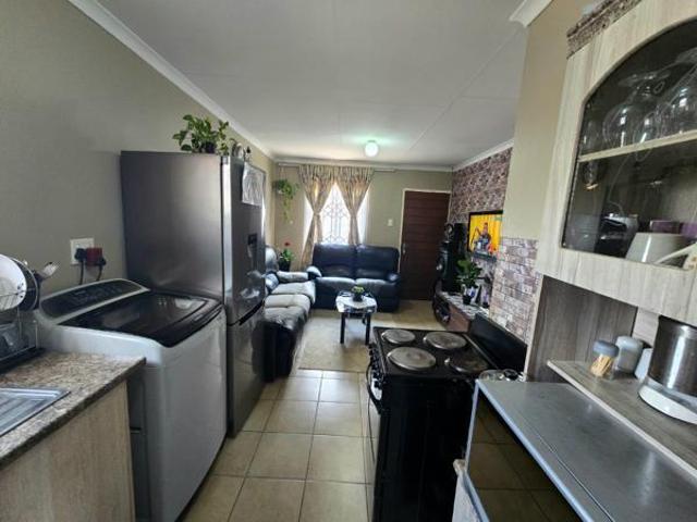 2 Bedroom House in Savanna City