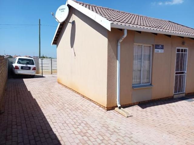 2 Bedroom House in Savanna City
