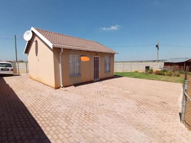 2 Bedroom House in Savanna City
