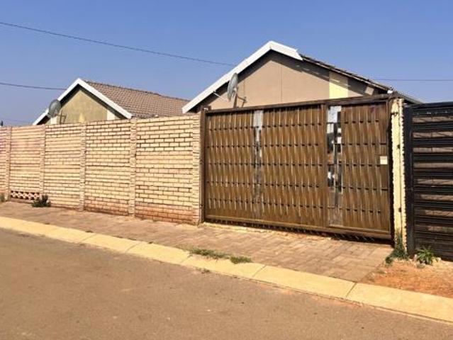 2 Bedroom House in Savanna City
