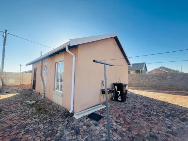 2 Bedroom House in Savanna City