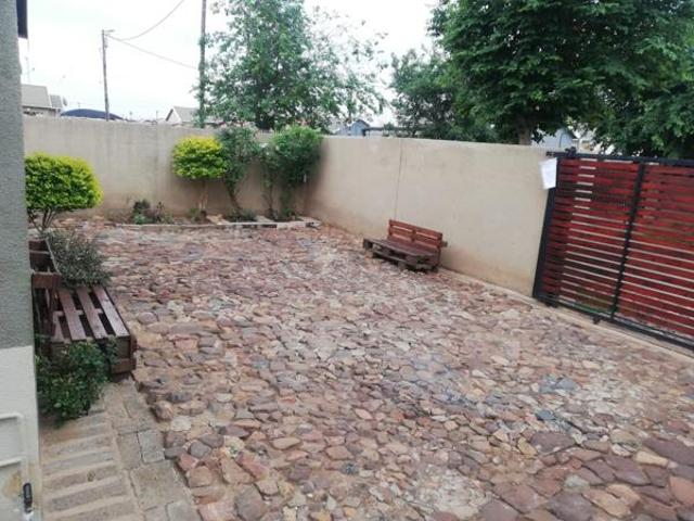 2 Bedroom House in Savanna City